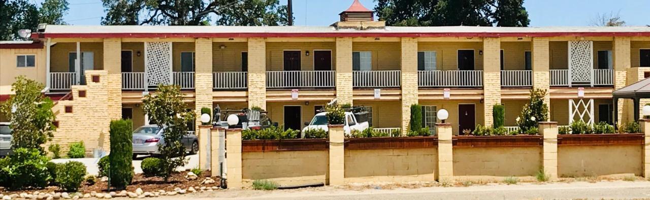 Town & Country Motel Livingston Exterior photo
